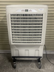 【中古】鎌倉製作所　キャスター付気化放熱式涼風装置　アクアクールミニ　AQC-500M3　